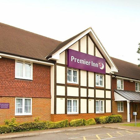 Premier Inn London Gatwick Airport East Crawley  Exterior photo