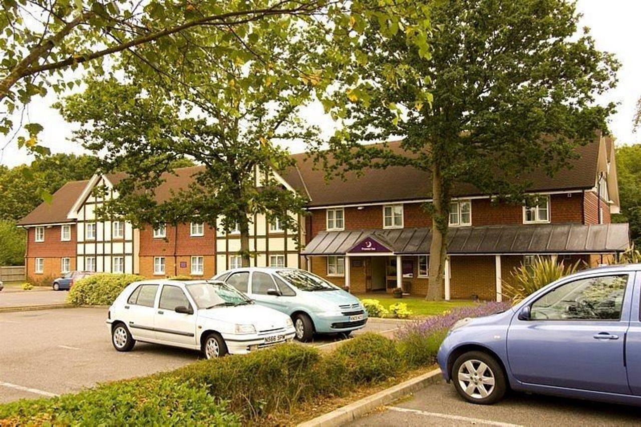 Premier Inn London Gatwick Airport East Crawley  Exterior photo