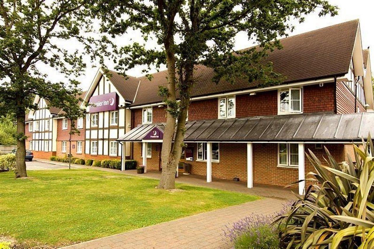 Premier Inn London Gatwick Airport East Crawley  Exterior photo