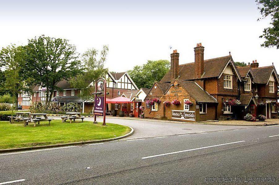 Premier Inn London Gatwick Airport East Crawley  Exterior photo